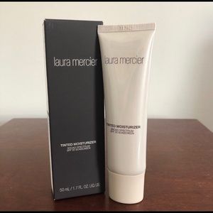 Laura Mercier Tinted Moisturizer SPF 20 Porcelain